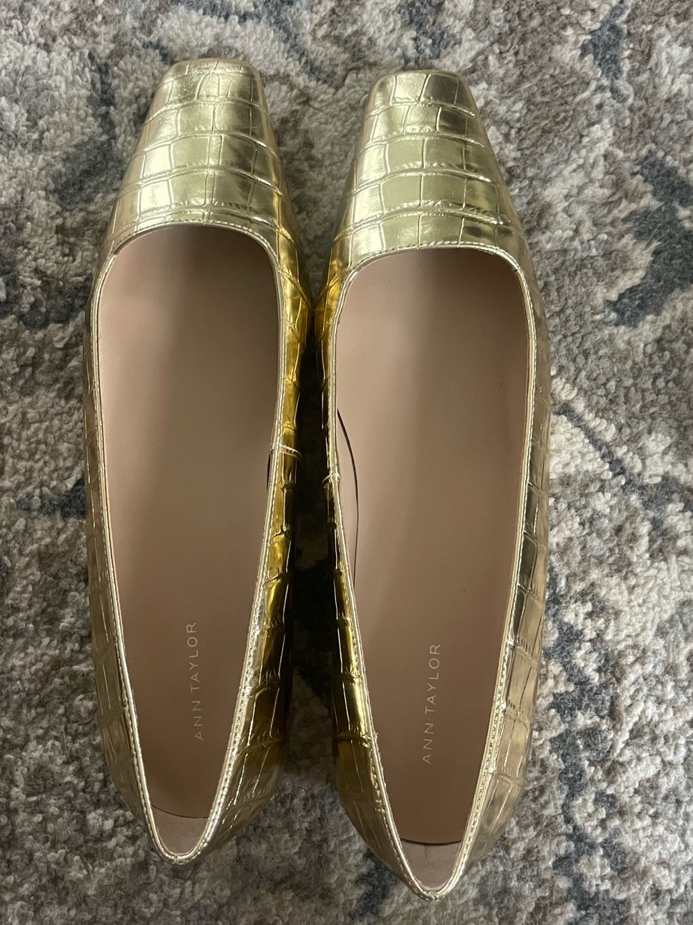 Ann Taylor Metallic Gold square toe flats size 8